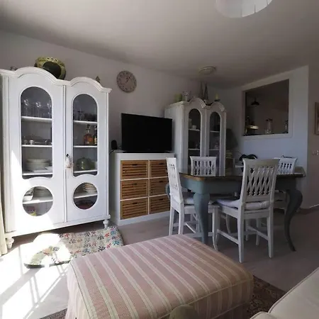 Luxury Oceanview Casa Mia, 100mt To The Beach. 2 Floors+penthouse. Costa Adeje (Tenerife)