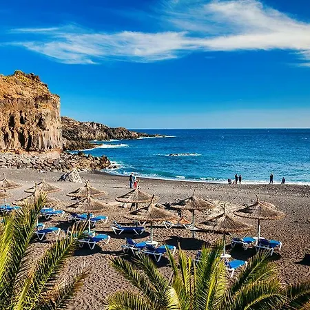 Luxury Oceanview Casa Mia, 100mt To The Beach. 2 Floors+penthouse. Apartment